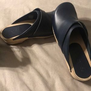 Sanita wooden clogs